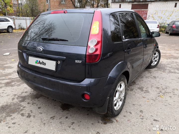 Ford Fiesta 1.6 МТ, 2006, 100 000 км