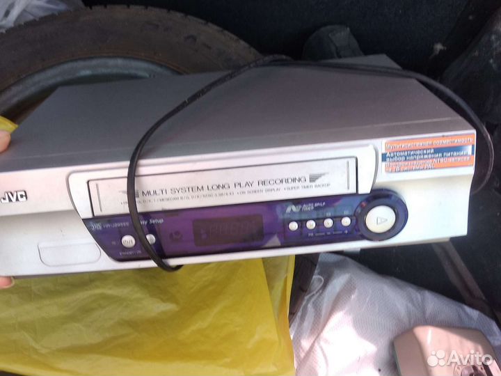 Видеомагнитофон