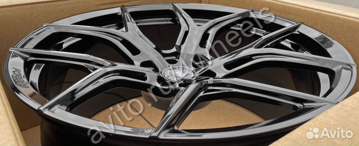 Кованые диски Range Rover Vogue Sport R22 наличие