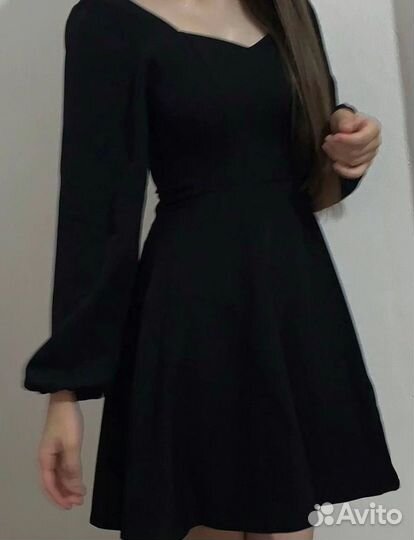 Чёрное платье