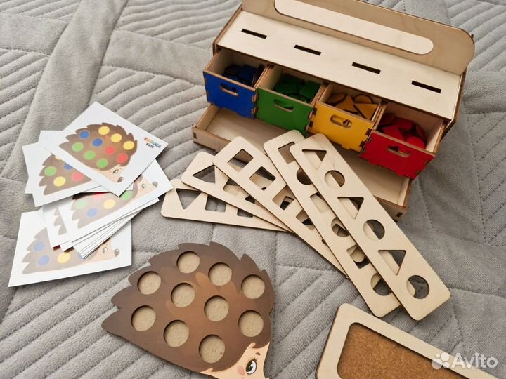 Деревянный сортер умный сундучок