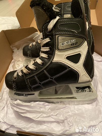 Коньки хоккейные ссм