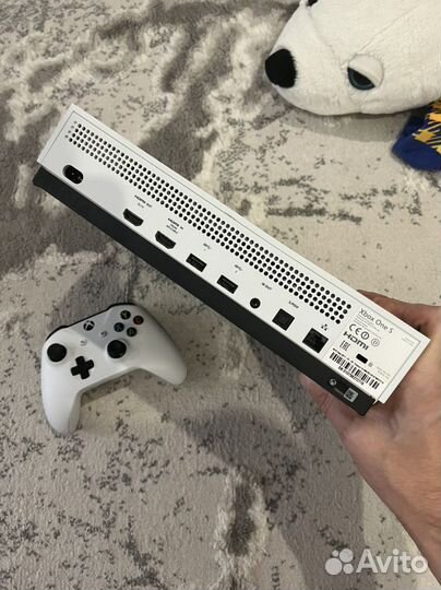 Xbox One S все подписки 400 игр