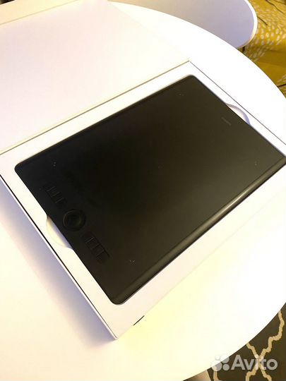 Wacom intuos pro L графический планшет