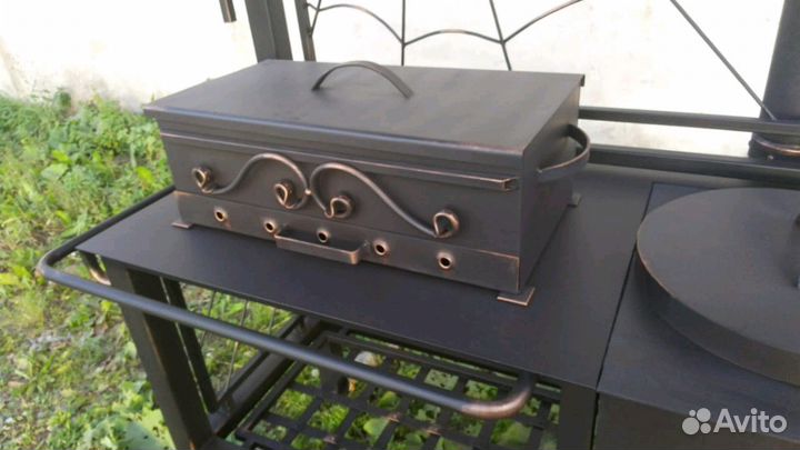 Мангал с крышей кованый и печкой под казан