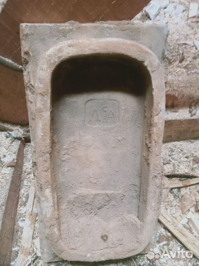 Изразец старинный с клеймом