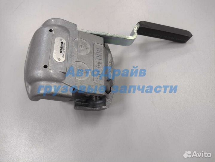 Быстросъемная соединительная головка на полуприцеп