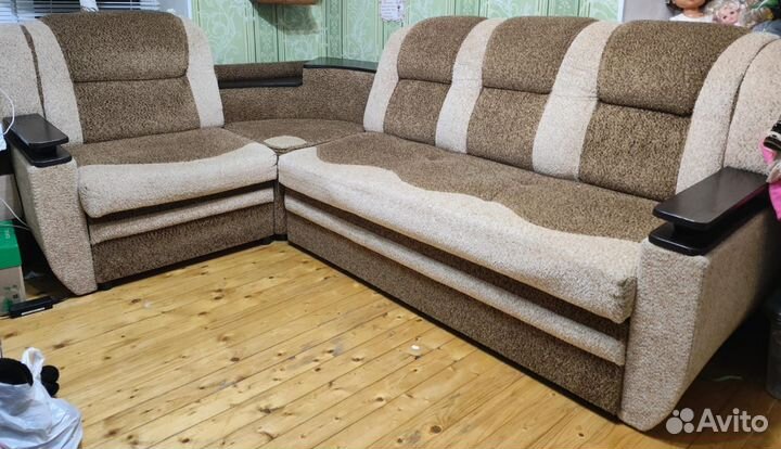 Угловой диван