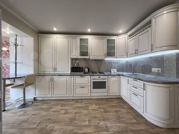 1-к. квартира, 35 м², 3/3 эт.