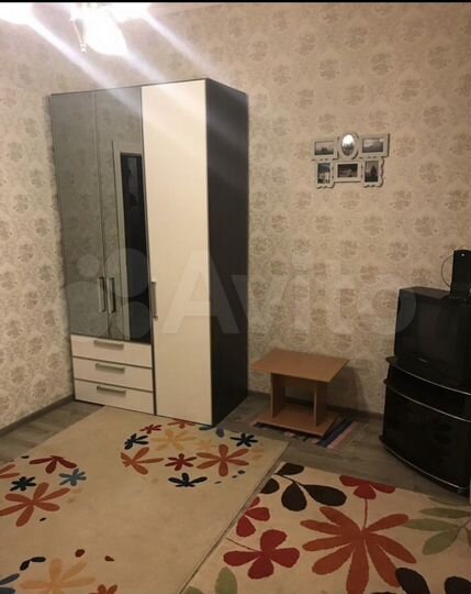 Комната 16 м² в 5-к., 1/2 эт.