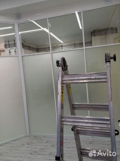 Стеклянные межкомнатные перегородки