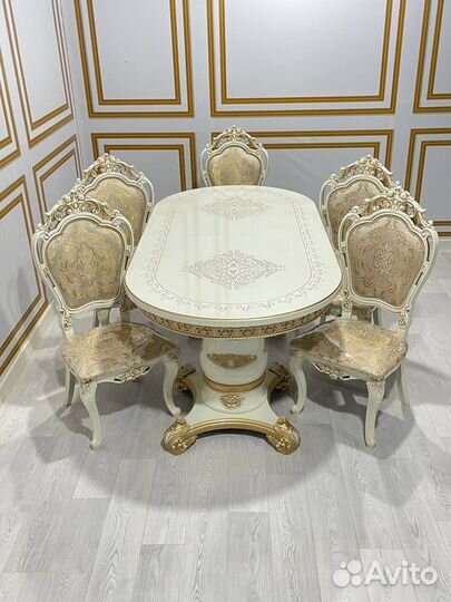 Стол обеденный и стулья