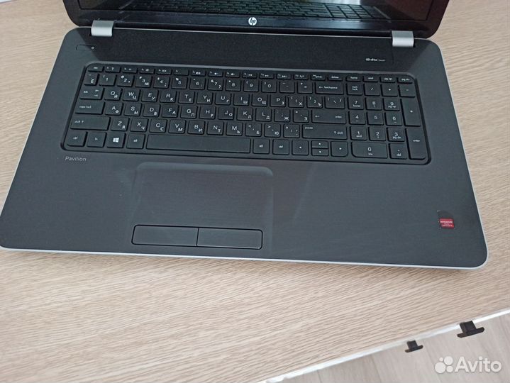Ноутбук HP Pavilion 17.3