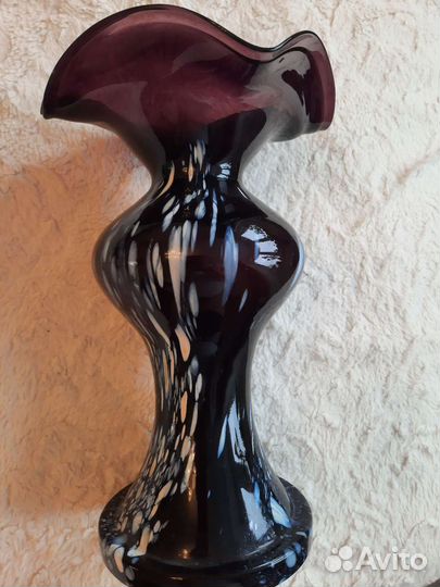 Ваза Красный май