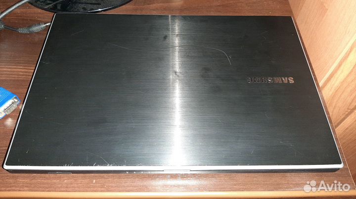 Корпус в сборе для Samsung NP300V5A