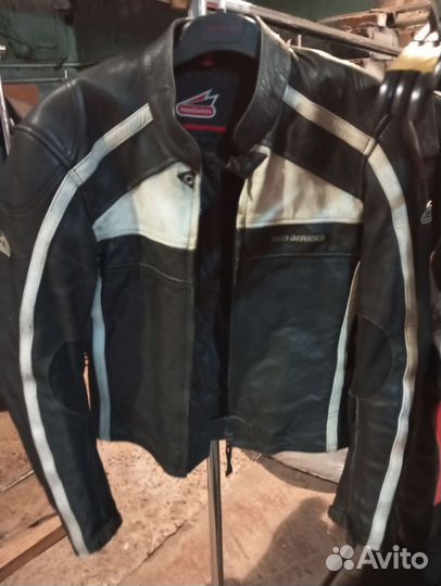 Мотокуртки кожаные