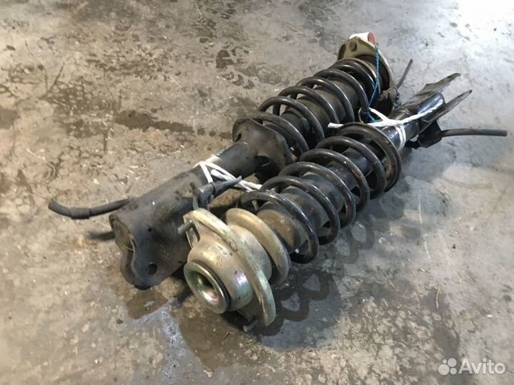 Амортизатор передний Suzuki Alto MA21S