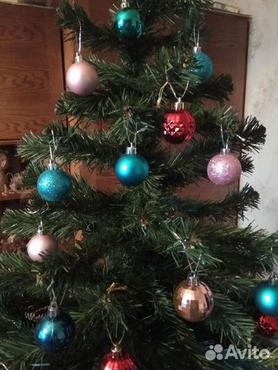 Елка искусственная