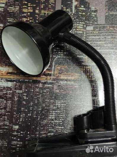 Лампа настольная