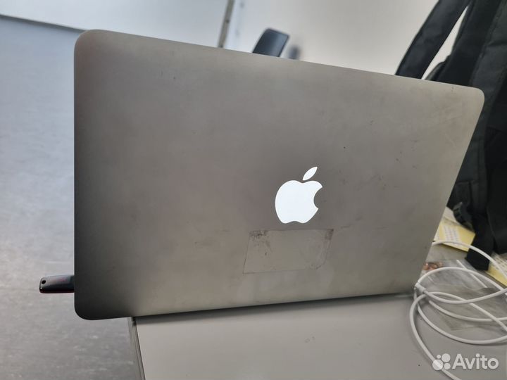 Apple MacBook Air 11