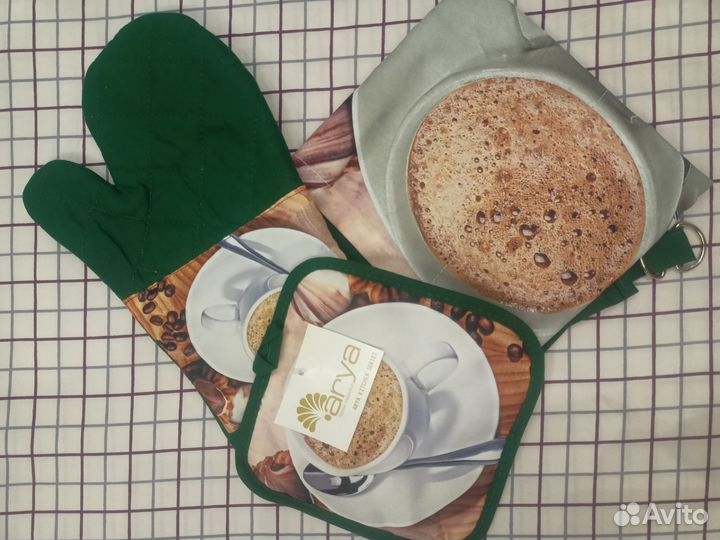 Фартук, рукавица и прихватка