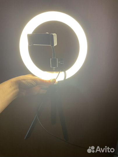 Кольцевая LED лампа