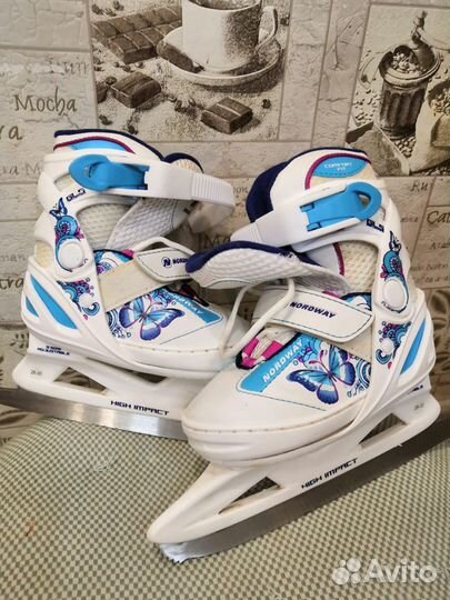 Коньки для девочки (размер 26-30)