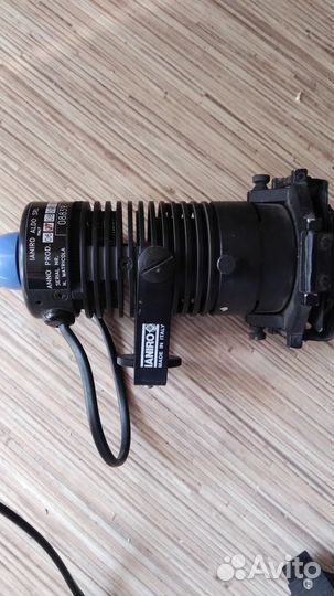 Накамерный свет