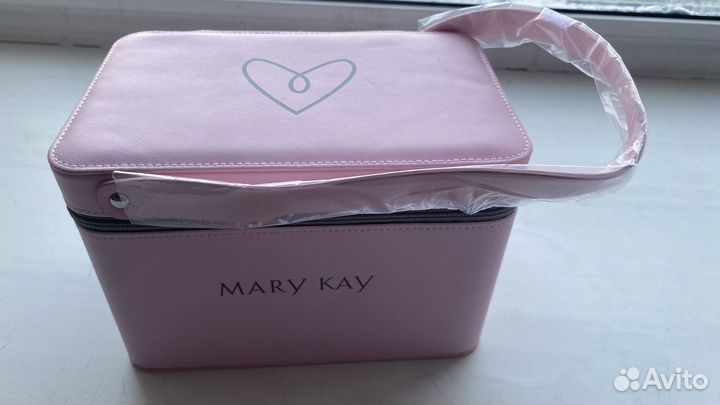 Кейс для косметики Мэри Кэй. Новый. 21*13,5*14,2