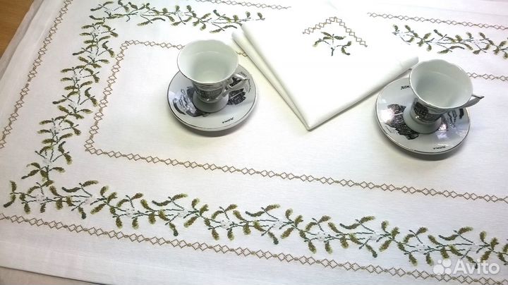 Дорожка на стол 