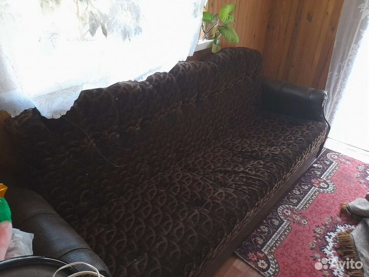 Кожаный диван Б/у