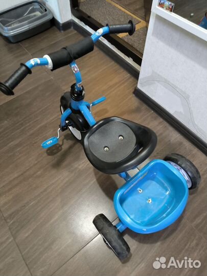 Трехколесный велосипед