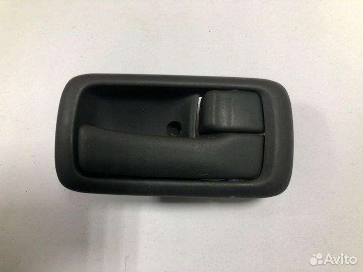 Ручка двери внутренняя передняя правая Toyota
