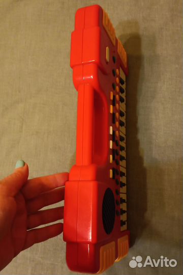 Синтезатор игрушечный