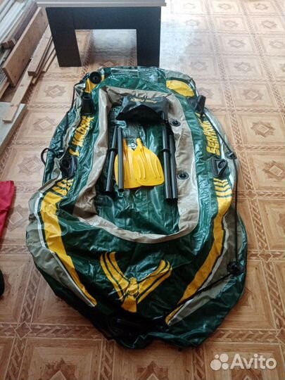 Лодка надувная одноместная