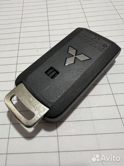 Смарт ключ Mitsubishi Outlander оригинал