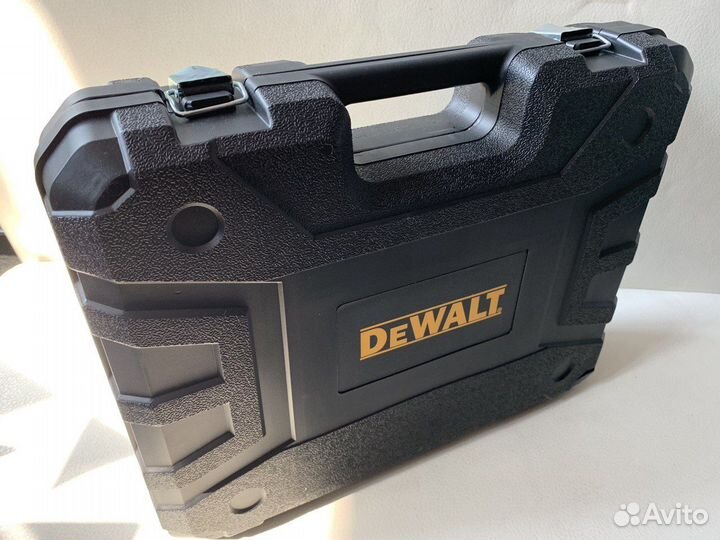 Шуруповерт dewalt 21V+большой набор
