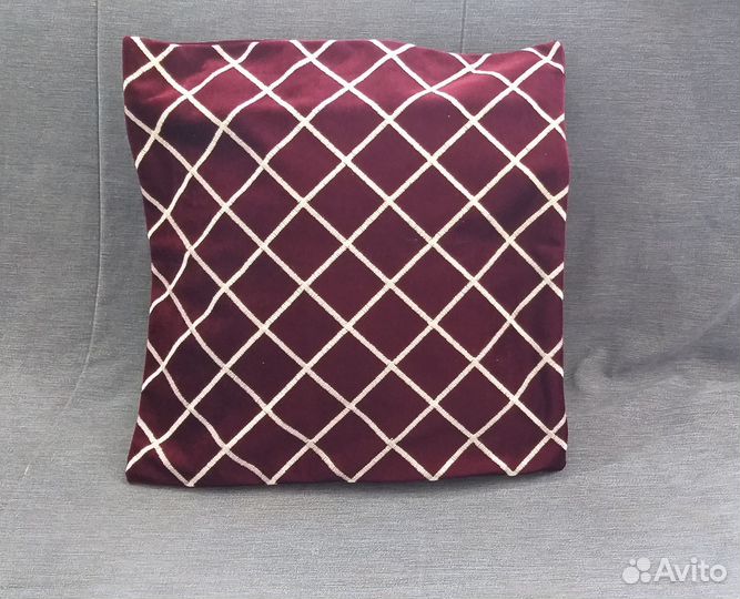 Подушки для дивана, есть все цвета