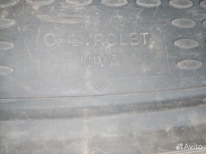 Коврик шевроле нива