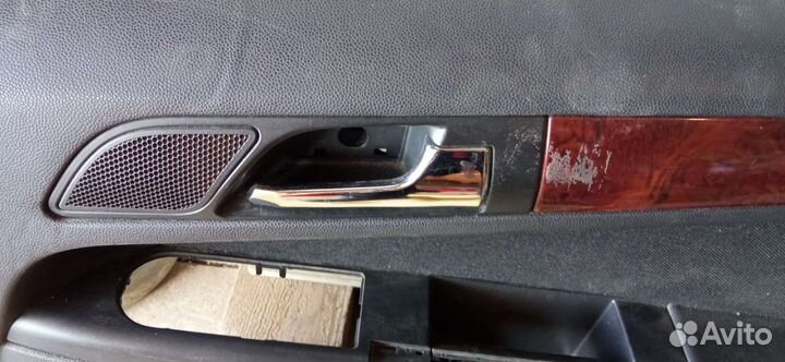 Обшивка двери передней правой на опель зафира