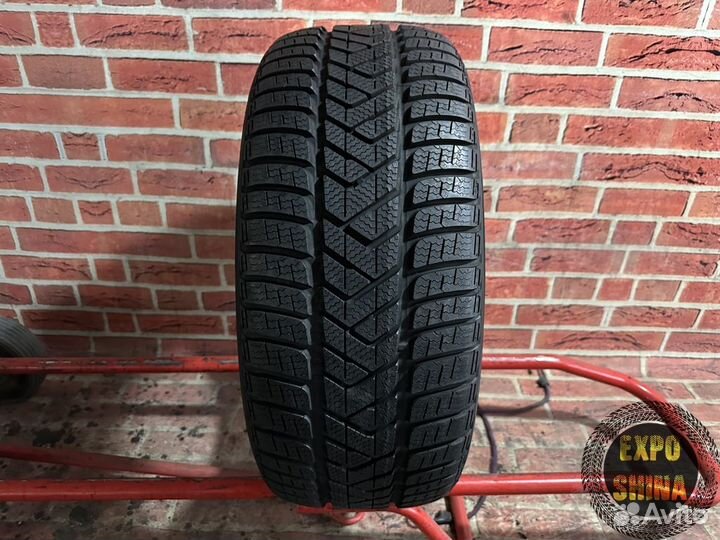 Pirelli Winter Sottozero 3 235/50 R18 101V