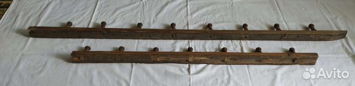 Вешалки и прялка, 19 век