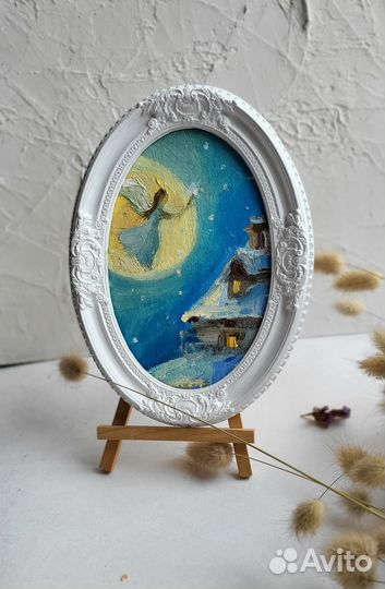 Ангел, летящий над домом и охраняющий его, картина