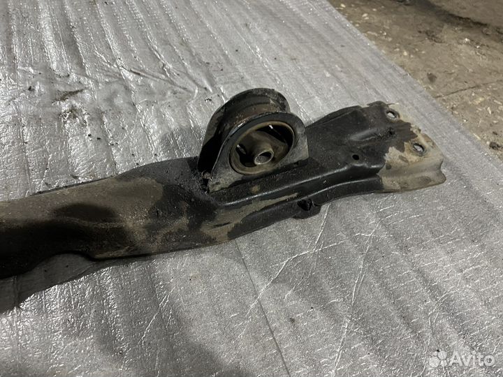 Лыжа балка подмоторная Mitsubishi Lancer 9