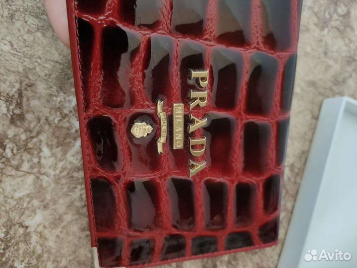 Бумажник prada