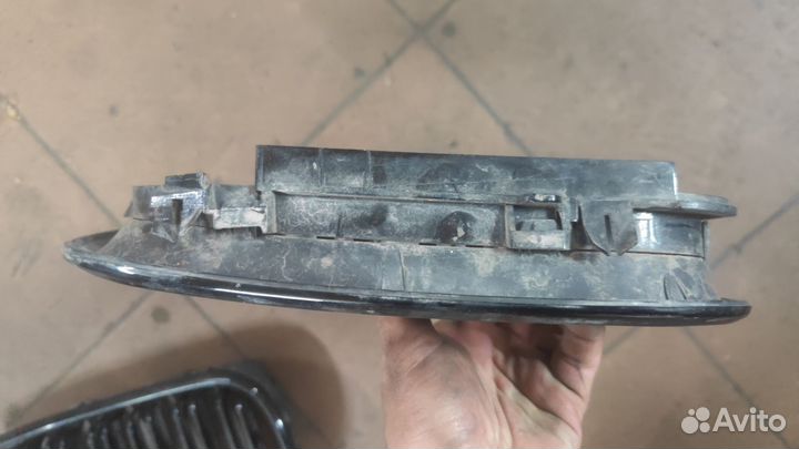 Решетки радиатора (ноздри) бмв е46 рестайлинг