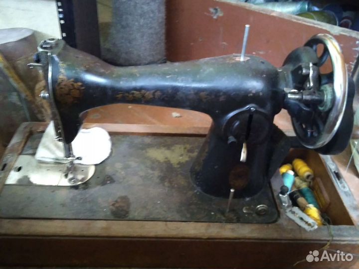 Ручная швейная машина бу