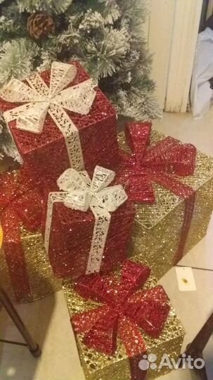 Сувениры на новый год,сосна с шишками