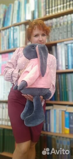 Большая мягкая игрушка заяц