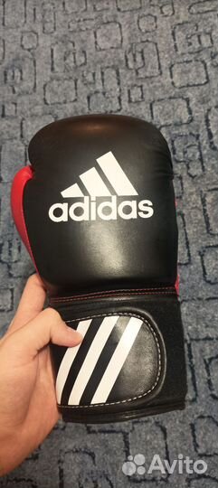 Боксерские перчатки 10 oz adidas